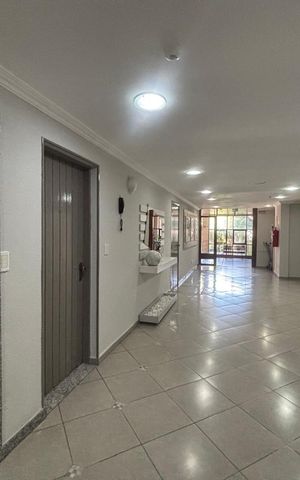 Apartamento à venda com 90m², 2 quartos e sem vaga
