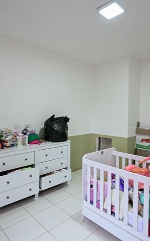 Casa à venda com 346m², 6 quartos e 4 vagasQuarto 1 da Casa 2