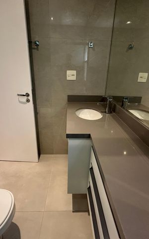 Apartamento para alugar com 144m², 3 quartos e 2 vagas Apartamento para alugar com 144m², 3 quartos e 2 vagasBanheiro da Suíte 3