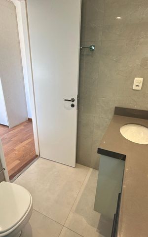 Apartamento para alugar com 144m², 3 quartos e 2 vagas Apartamento para alugar com 144m², 3 quartos e 2 vagasBanheiro da Suíte 2