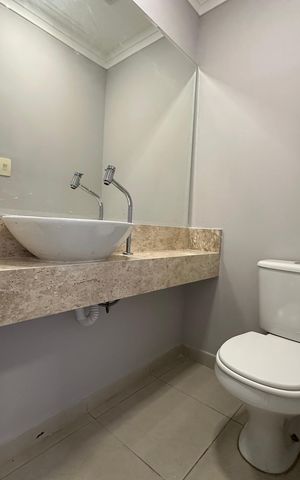 Apartamento para alugar com 144m², 3 quartos e 2 vagas Apartamento para alugar com 144m², 3 quartos e 2 vagasLavabo