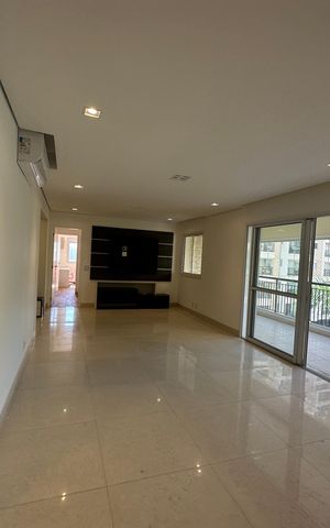 Apartamento para alugar com 144m², 3 quartos e 2 vagas Apartamento para alugar com 144m², 3 quartos e 2 vagasSala