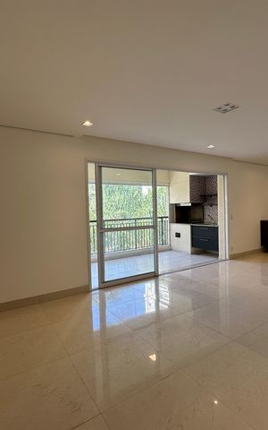 Apartamento para alugar com 144m², 3 quartos e 2 vagas Apartamento para alugar com 144m², 3 quartos e 2 vagasSala