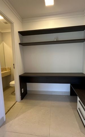 Apartamento para alugar com 144m², 3 quartos e 2 vagas Apartamento para alugar com 144m², 3 quartos e 2 vagasEscritórioe
