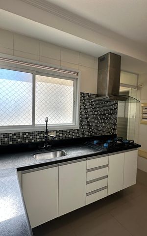 Apartamento para alugar com 144m², 3 quartos e 2 vagas Apartamento para alugar com 144m², 3 quartos e 2 vagasCozinha
