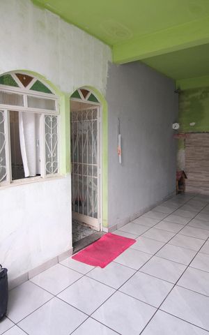 Casa à venda com 110m², 3 quartos e 2 vagasÁrea de Serviço