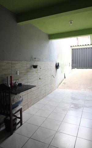 Casa à venda com 110m², 3 quartos e 2 vagasGaragem