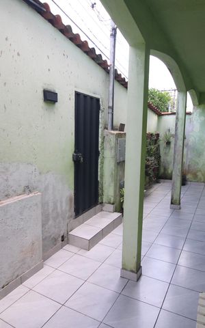 Casa à venda com 110m², 3 quartos e 2 vagasQuintal