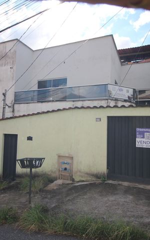 Casa à venda com 110m², 3 quartos e 2 vagasPlaquinha Instalada  11/04/2026 AAIU-85
