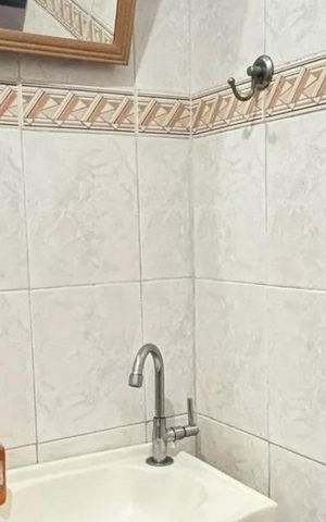 Casa à venda com 150m², 3 quartos e 1 vaga Casa à venda com 150m², 3 quartos e 1 vagaBanheiro 1