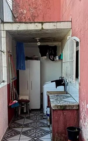 Casa à venda com 150m², 3 quartos e 1 vaga Casa à venda com 150m², 3 quartos e 1 vagaÁrea de serviço