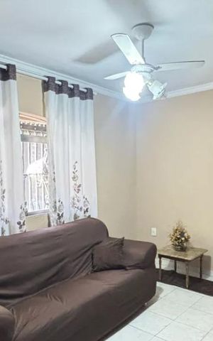 Casa à venda com 150m², 3 quartos e 1 vaga Casa à venda com 150m², 3 quartos e 1 vagaSala
