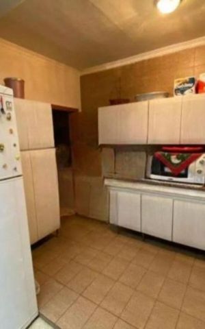 Casa à venda com 250m², 4 quartos e 2 vagas Casa à venda com 250m², 4 quartos e 2 vagasFoto 07