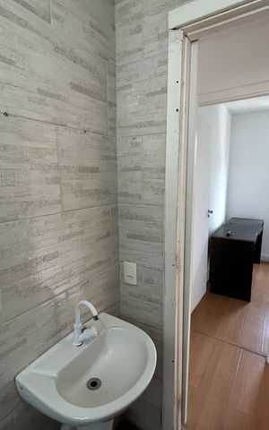 Apartamento para alugar com 44m², 2 quartos e sem vagaBanheiro