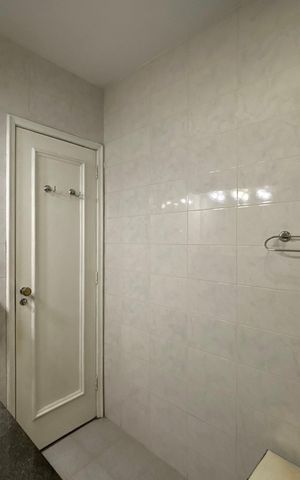 Apartamento para alugar com 105m², 3 quartos e 1 vaga Apartamento para alugar com 105m², 3 quartos e 1 vagaBanheiro social