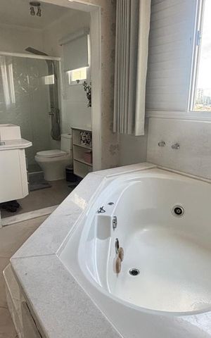 Apartamento à venda com 120m², 3 quartos e 2 vagas Apartamento à venda com 120m², 3 quartos e 2 vagasBanheiro