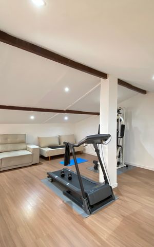 Casa à venda com 271m², 4 quartos e 3 vagas