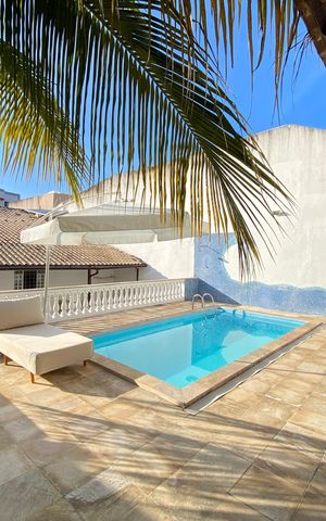 Casa à venda com 271m², 4 quartos e 3 vagas