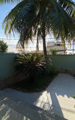Casa à venda com 271m², 4 quartos e 3 vagas