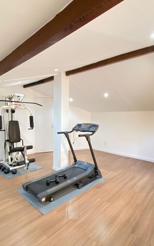 Casa à venda com 271m², 4 quartos e 3 vagas