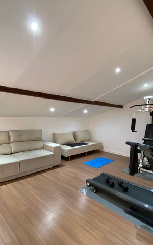 Casa à venda com 271m², 4 quartos e 3 vagas