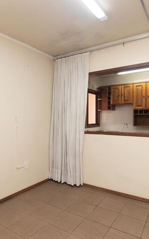 Casa à venda com 120m², 5 quartos e 2 vagas Casa à venda com 120m², 5 quartos e 2 vagasCozinha 2