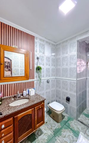 Casa à venda com 300m², 6 quartos e sem vagaLavabo