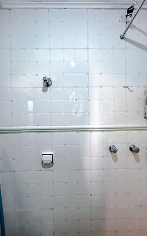 Casa à venda com 300m², 6 quartos e sem vagaBanheiro da Suíte