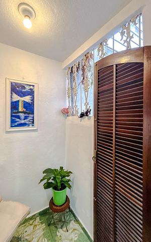 Casa à venda com 300m², 6 quartos e sem vagaVaranda da Suíte