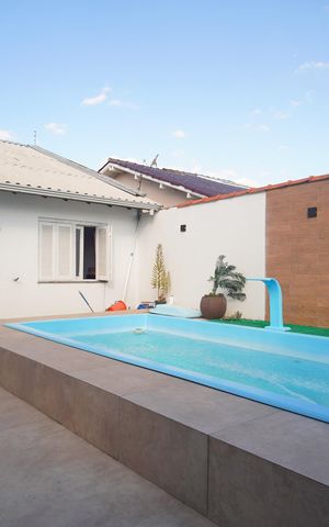 Casa à venda com 89m², 3 quartos e 1 vagaPiscina