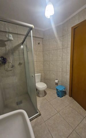 Apartamento à venda com 98m², 3 quartos e sem vaga Apartamento à venda com 98m², 3 quartos e sem vagaBanheiro