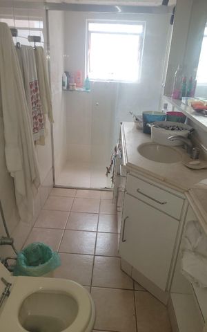 Apartamento à venda com 300m², 3 quartos e 2 vagas Apartamento à venda com 300m², 3 quartos e 2 vagasBanheiro
