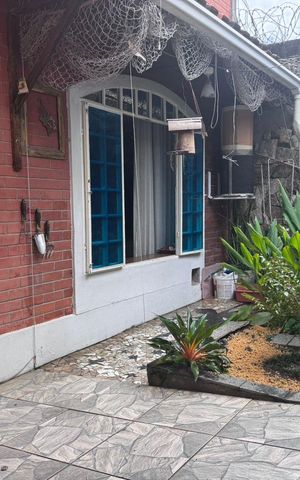 Casa à venda com 280m², 2 quartos e 2 vagas