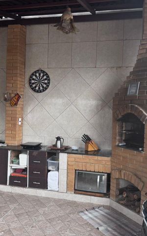 Casa à venda com 280m², 2 quartos e 2 vagas