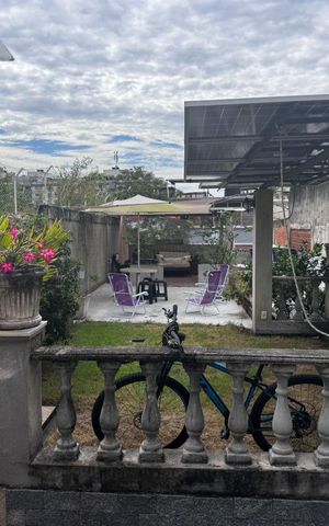 Casa à venda com 280m², 2 quartos e 2 vagas