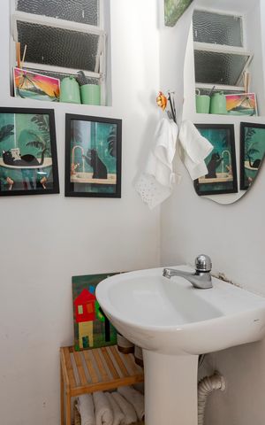 Casa à venda com 120m², 3 quartos e 2 vagas Casa à venda com 120m², 3 quartos e 2 vagasLavabo