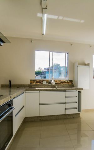 Apartamento à venda com 61m², 2 quartos e 1 vaga Apartamento à venda com 61m², 2 quartos e 1 vagaCozinha e Área de Serviço