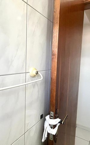 Casa à venda com 111m², 3 quartos e 2 vagas Casa à venda com 111m², 3 quartos e 2 vagasBanheiro 1