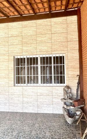 Casa à venda com 111m², 3 quartos e 2 vagas Casa à venda com 111m², 3 quartos e 2 vagasGaragem