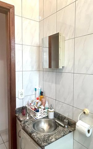 Casa à venda com 111m², 3 quartos e 2 vagas Casa à venda com 111m², 3 quartos e 2 vagasBanheiro 1