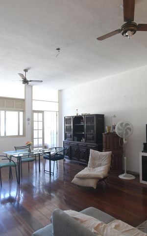Apartamento à venda com 167m², 3 quartos e 2 vagasSala