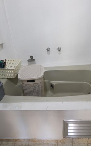 Apartamento à venda com 167m², 3 quartos e 2 vagasBanheiro da suíte