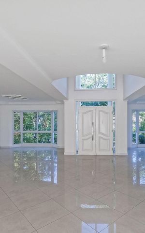 Casa à venda com 520m², 4 quartos e 6 vagas