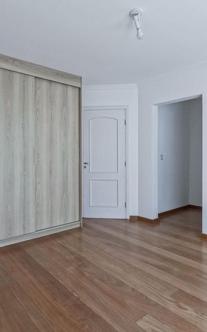 Casa à venda com 520m², 4 quartos e 6 vagas