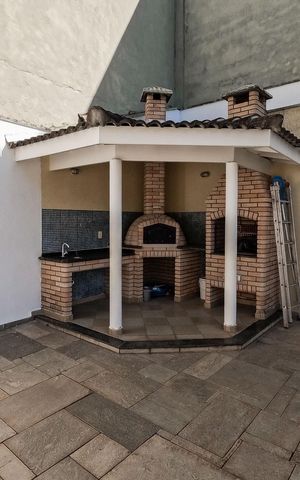 Casa à venda com 520m², 4 quartos e 6 vagas