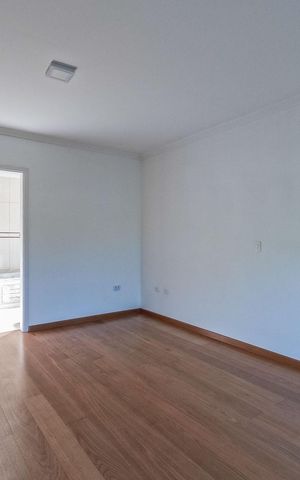 Casa à venda com 520m², 4 quartos e 6 vagas