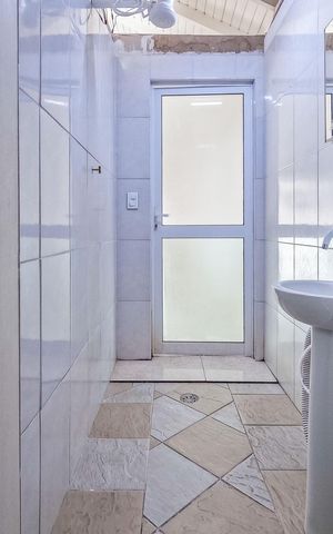 Casa à venda com 520m², 4 quartos e 6 vagas