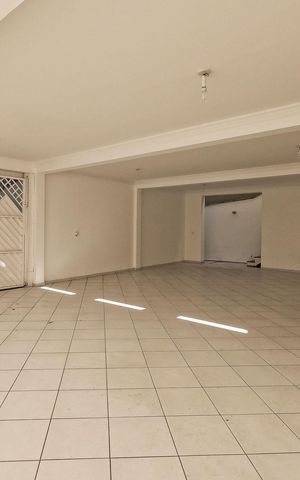 Casa à venda com 520m², 4 quartos e 6 vagas