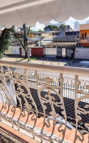 Casa à venda com 226m², 4 quartos e 2 vagasVaranda da Suíte