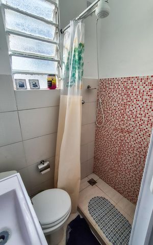 Casa à venda com 226m², 4 quartos e 2 vagasEdícula - Banheiro